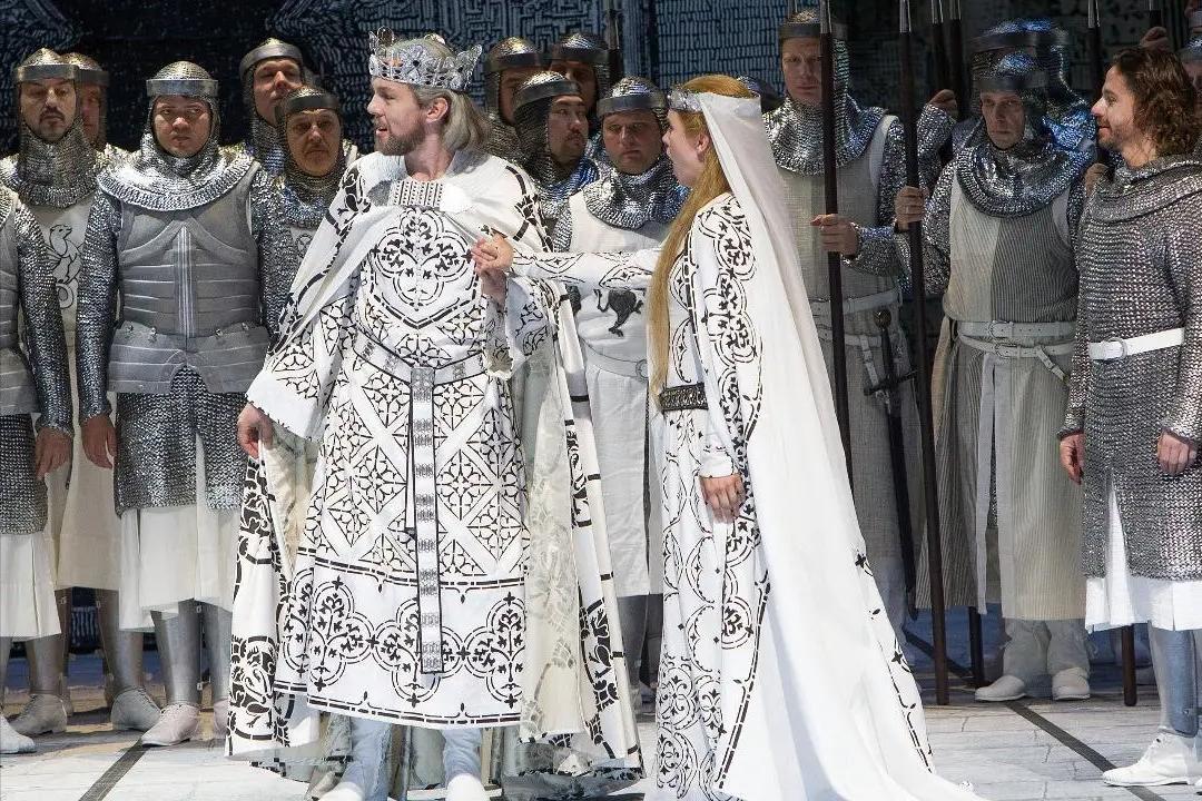 查理曼大帝视角下的今日走势解析